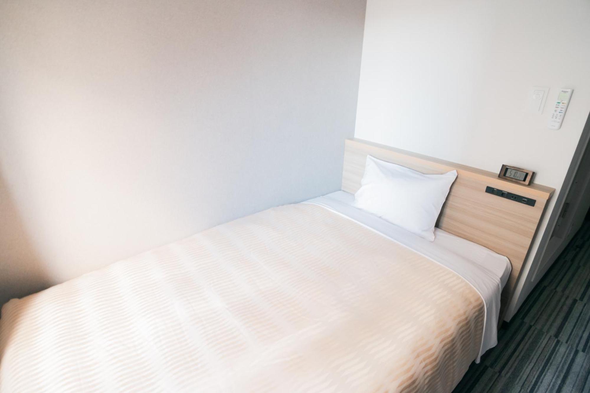Quintessa Hotel Chiba فوناباشي المظهر الخارجي الصورة